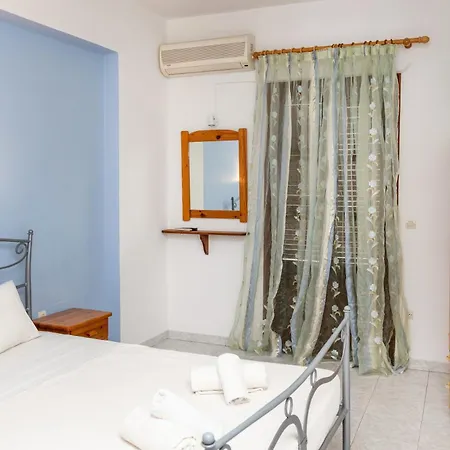 Depis Economy Apartament Naxos City